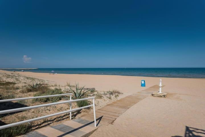 Super Apartamento A Un Paso Del Mar Олива Экстерьер фото
